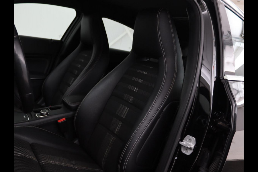 Mercedes-Benz A-Klasse 180 Urban | Stoelverwarming | Navigatie | Sportstoelen | Half leder | Cruise control | Park Assist | Airco | Bluetooth