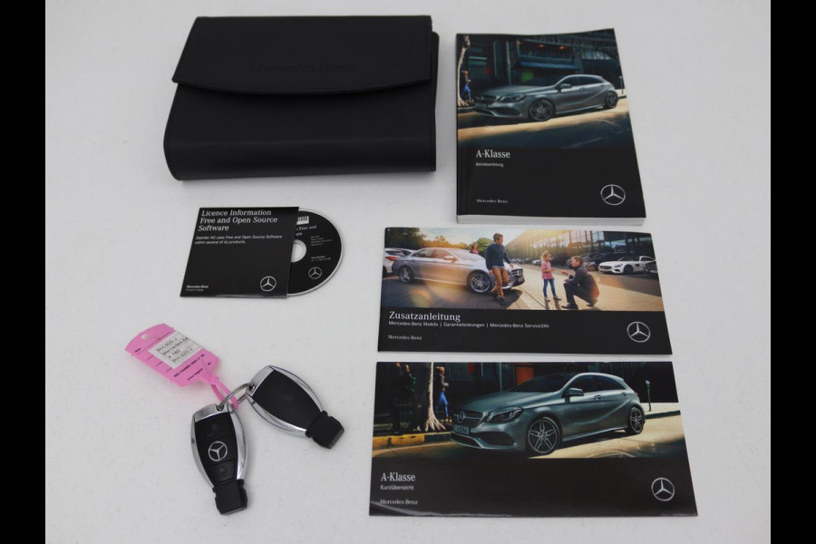 Mercedes-Benz A-Klasse 180 Urban | Stoelverwarming | Navigatie | Sportstoelen | Half leder | Cruise control | Park Assist | Airco | Bluetooth