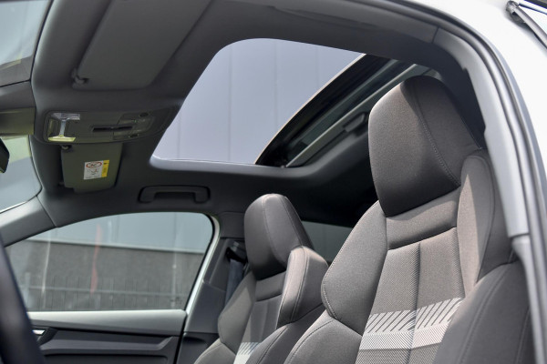 Audi A3 Sportback 40 TFSI e S-Line. Pano, ACC, HUD, Keyless, Camera, Matrix, CarPlay!