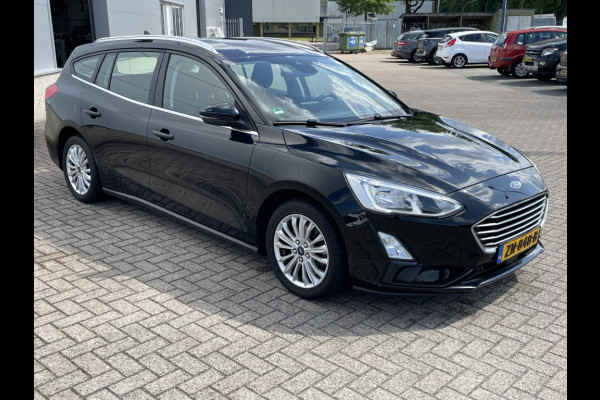 Ford FOCUS Wagon 1.0 EcoB. Titanium BUSINESS! WINTERPACK! CARPLAY!