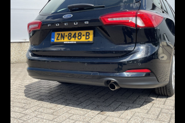 Ford FOCUS Wagon 1.0 EcoB. Titanium BUSINESS! WINTERPACK! CARPLAY!