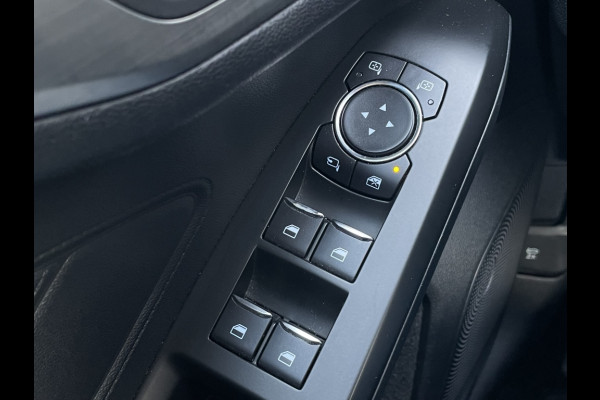 Ford FOCUS Wagon 1.0 EcoB. Titanium BUSINESS! WINTERPACK! CARPLAY!