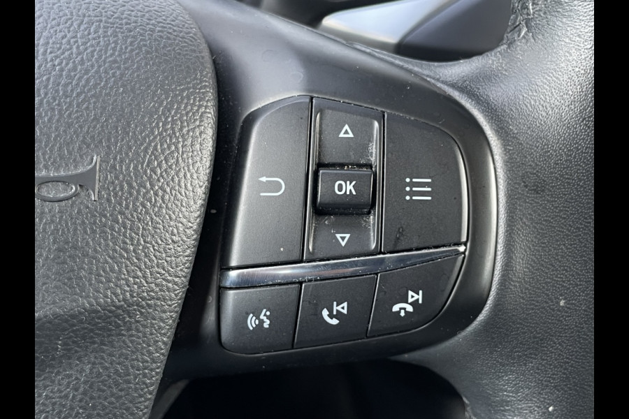 Ford FOCUS Wagon 1.0 EcoB. Titanium BUSINESS! WINTERPACK! CARPLAY!
