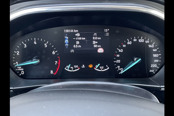 Ford FOCUS Wagon 1.0 EcoB. Titanium BUSINESS! WINTERPACK! CARPLAY!