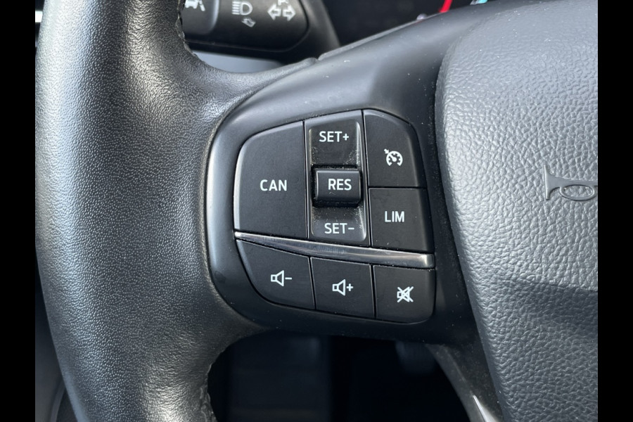 Ford FOCUS Wagon 1.0 EcoB. Titanium BUSINESS! WINTERPACK! CARPLAY!