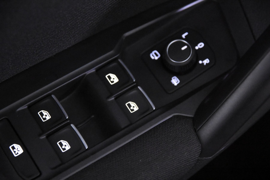 Volkswagen Tiguan Allspace 1.5 TSI Comfortline DSG *1ste Eigenaar*Navigatie*Stoelverwarming*