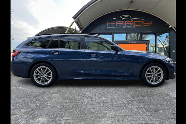 BMW 3 Serie Touring 318i Business Edition Digi Dash Sportstoelen 1e EIG NL-Auto Rijklaarprijs!