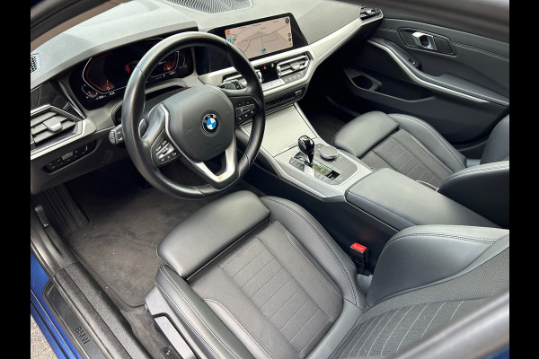 BMW 3 Serie Touring 318i Business Edition Digi Dash Sportstoelen 1e EIG NL-Auto Rijklaarprijs!
