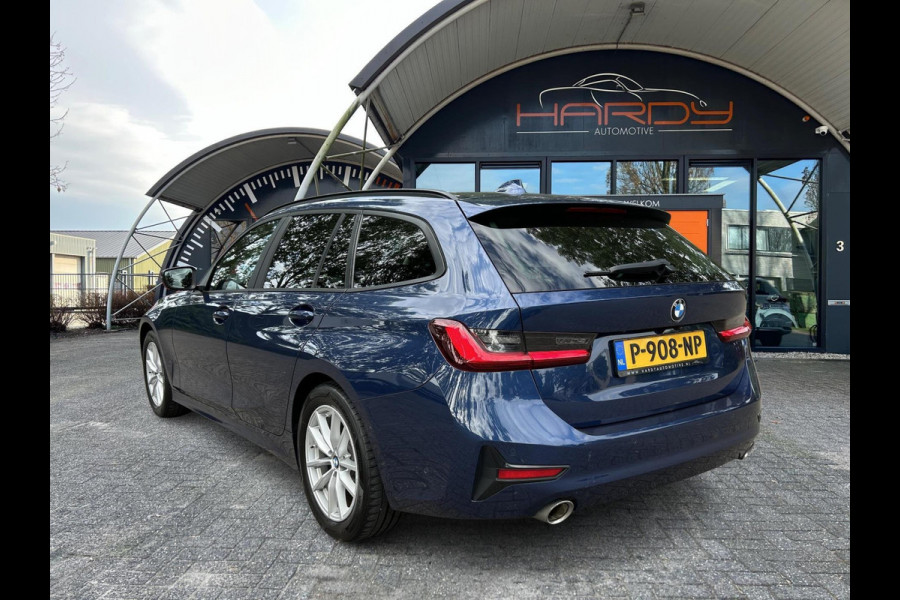 BMW 3 Serie Touring 318i Business Edition Digi Dash Sportstoelen 1e EIG NL-Auto Rijklaarprijs!