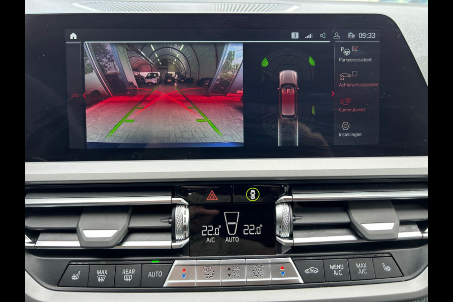 BMW 3 Serie Touring 318i Business Edition Digi Dash Sportstoelen 1e EIG NL-Auto Rijklaarprijs!