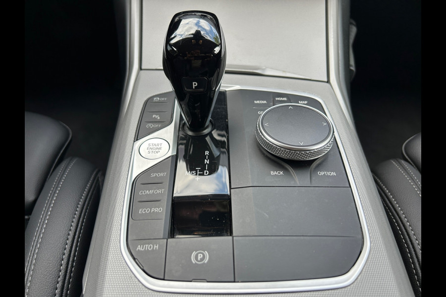 BMW 3 Serie Touring 318i Business Edition Digi Dash Sportstoelen 1e EIG NL-Auto Rijklaarprijs!