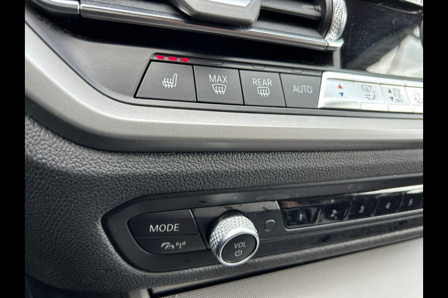BMW 3 Serie Touring 318i Business Edition Digi Dash Sportstoelen 1e EIG NL-Auto Rijklaarprijs!