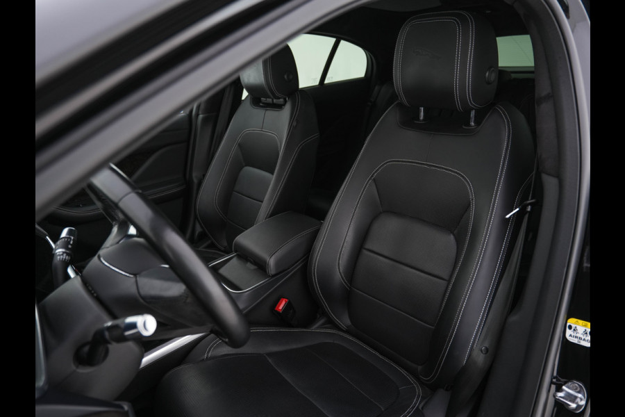 Jaguar I-PACE EV400 HSE First Edition 90 kWh AWD *PANO | LUXURY-LEATHER | MATRIX-LED | MERIDIAN-SURROUND | TOP-VIEW | BLINDSPOT | MEMORY-PACK | DIGI-COCKPIT | KEYLESS | HEAD-UP | NAVI-FULLMAP | HEATED-SPORTSEATS | DAB+ | AMBIENT-LIGHT | ...