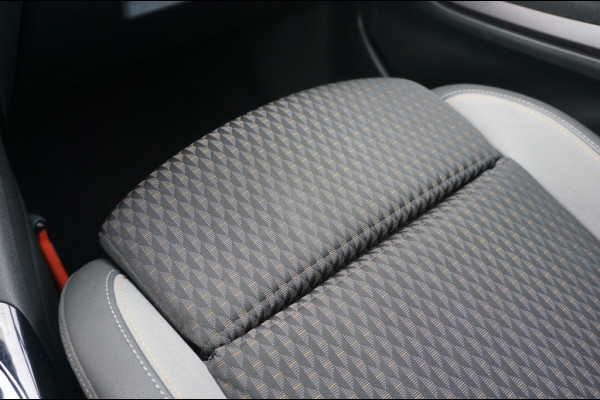 Opel Crossland X 110PK Innovation NAVI | CAMERA | KEYLESS | TREKHAAK | ORG. NL!