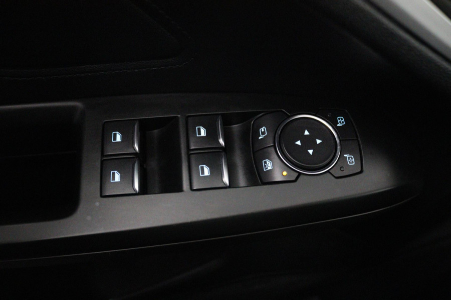 Ford Focus 1.0 EcoBoost Trend Edition Business (NAVIGATIE, CAMERA, STUUR-/STOELVERWARMING, AUTO INPARKEREN)
