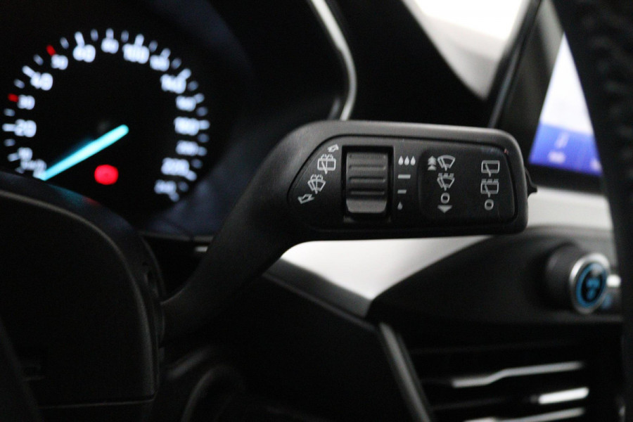 Ford Focus 1.0 EcoBoost Trend Edition Business (NAVIGATIE, CAMERA, STUUR-/STOELVERWARMING, AUTO INPARKEREN)