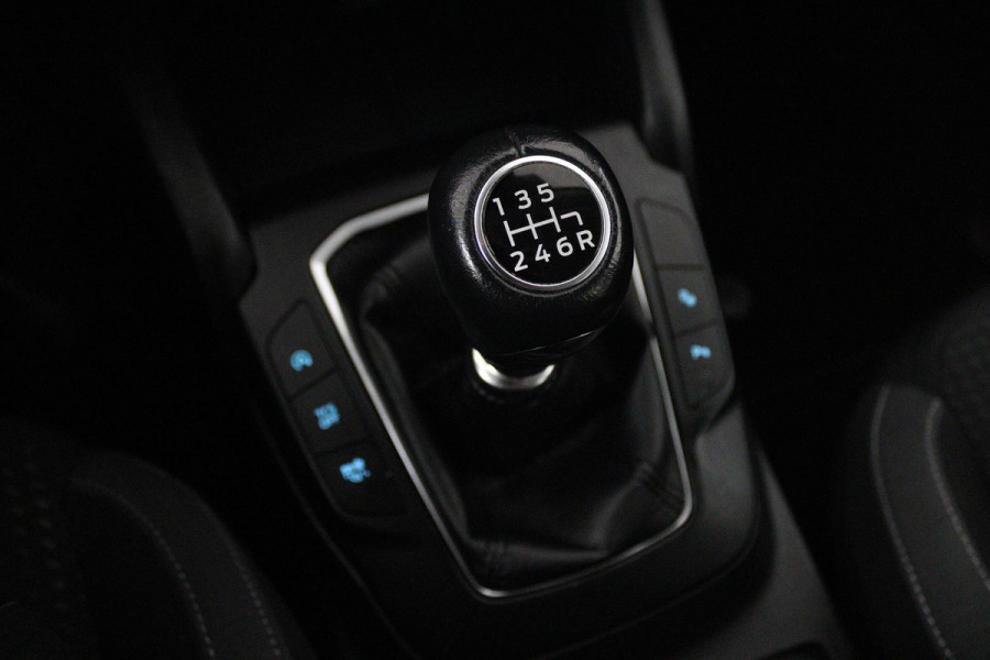 Ford Focus 1.0 EcoBoost Trend Edition Business (NAVIGATIE, CAMERA, STUUR-/STOELVERWARMING, AUTO INPARKEREN)