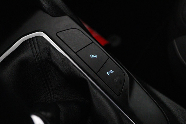 Ford Focus 1.0 EcoBoost Trend Edition Business (NAVIGATIE, CAMERA, STUUR-/STOELVERWARMING, AUTO INPARKEREN)