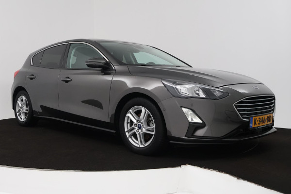 Ford Focus 1.0 EcoBoost Trend Edition Business (NAVIGATIE, CAMERA, STUUR-/STOELVERWARMING, AUTO INPARKEREN)