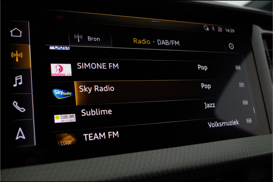 Audi A1 Sportback 30 TFSI S line > B&O/LED/18inch/Sportstuur/stoelverwarming/CarPlay...