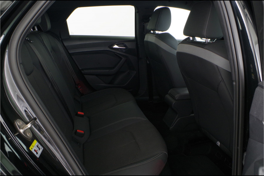 Audi A1 Sportback 30 TFSI S line > B&O/LED/18inch/Sportstuur/stoelverwarming/CarPlay...