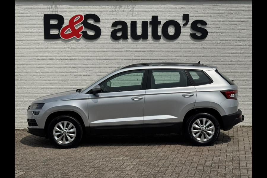 Škoda Karoq 1.0 TSI Style Camera Clima Cruise Trekhaak Inductie laden Navigatie Keyless