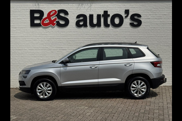 Škoda Karoq 1.0 TSI Style Camera Clima Cruise Trekhaak Inductie laden Navigatie Keyless