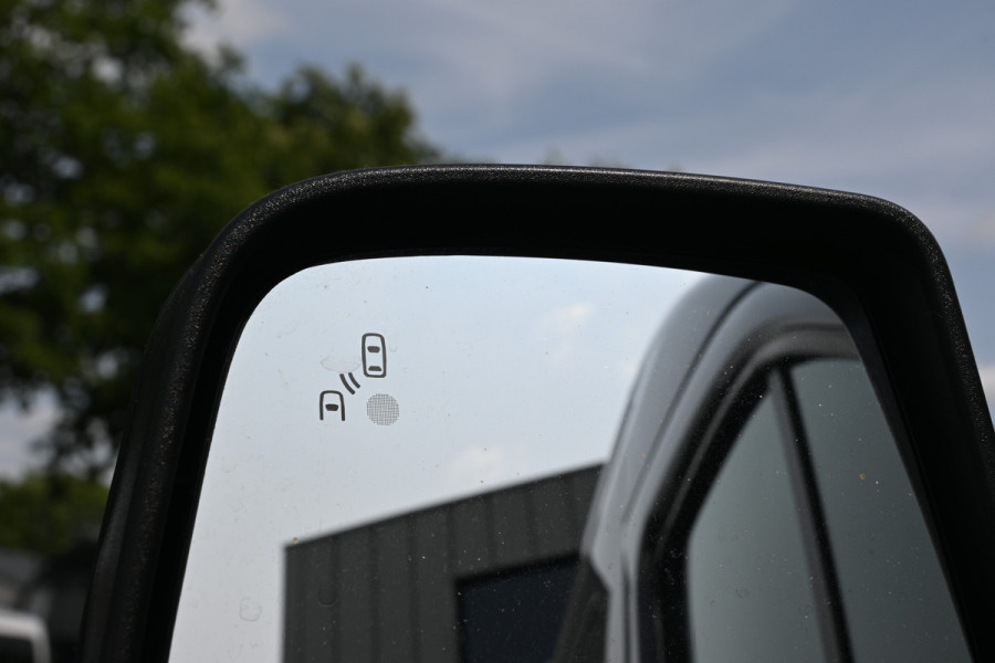 Ford Transit 350 L3H2 Trend 130 pk 2.0 TDCI Adaptive cruise control, Navigatie, Camera, Trekhaak