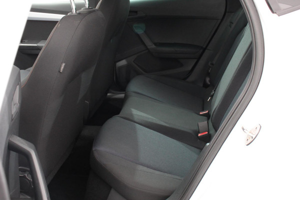 Seat Ibiza 1.0 TSI 110 pk Automaat FR | Navigatie Apple Carplay/Android Auto Adaptive Cruise Control Stoelverwarming Full LED Parkeersensoren Camera Virtual Cockpit Keyless Go