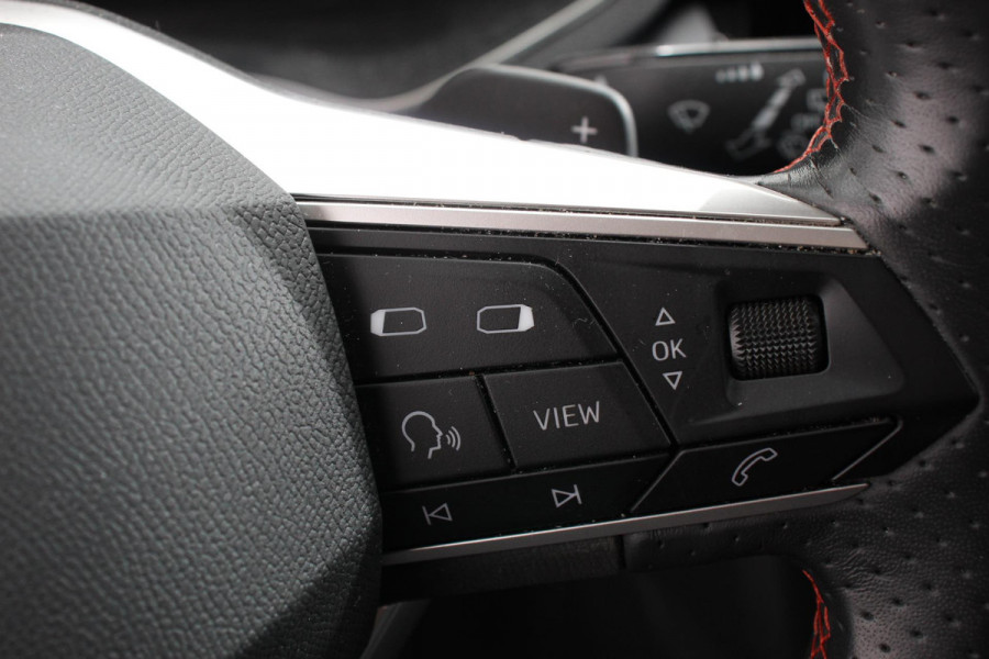 Seat Ibiza 1.0 TSI 110 pk Automaat FR | Navigatie Apple Carplay/Android Auto Adaptive Cruise Control Stoelverwarming Full LED Parkeersensoren Camera Virtual Cockpit Keyless Go