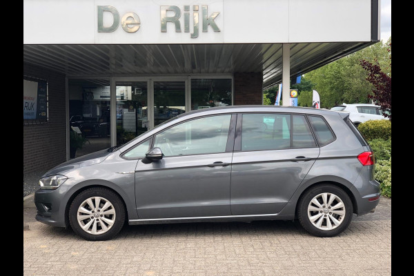 Volkswagen Golf Sportsvan 1.0 TSI Comfortline | Navi, PDC, Cruise, Climate, Apple Carplay/Android Auto, Trekhaak | Dealeroh. | NAP