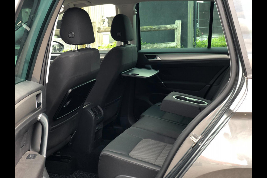 Volkswagen Golf Sportsvan 1.0 TSI Comfortline | Navi, PDC, Cruise, Climate, Apple Carplay/Android Auto, Trekhaak | Dealeroh. | NAP