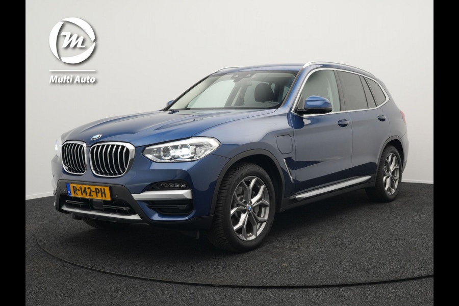 BMW X3 xDrive30e X Line Plug In Hybrid 293pk PHEV | Trekhaak af Fabriek | Adaptive Cruise | Apple Carplay | Sportstoelen Verwarmd | 19"L.M | Sfeerverlichting | Navi Full Map |