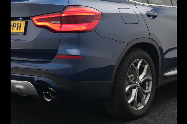 BMW X3 xDrive30e X Line Plug In Hybrid 293pk PHEV | Trekhaak af Fabriek | Adaptive Cruise | Apple Carplay | Sportstoelen Verwarmd | 19"L.M | Sfeerverlichting | Navi Full Map |