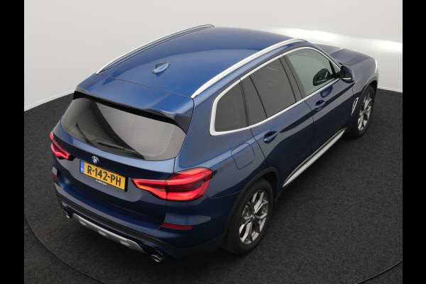BMW X3 xDrive30e X Line Plug In Hybrid 293pk PHEV | Trekhaak af Fabriek | Adaptive Cruise | Apple Carplay | Sportstoelen Verwarmd | 19"L.M | Sfeerverlichting | Navi Full Map |
