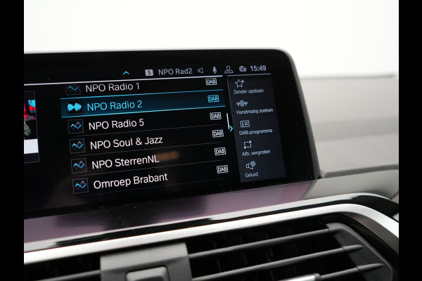 BMW X3 xDrive30e X Line Plug In Hybrid 293pk PHEV | Trekhaak af Fabriek | Adaptive Cruise | Apple Carplay | Sportstoelen Verwarmd | 19"L.M | Sfeerverlichting | Navi Full Map |