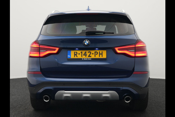 BMW X3 xDrive30e X Line Plug In Hybrid 293pk PHEV | Trekhaak af Fabriek | Adaptive Cruise | Apple Carplay | Sportstoelen Verwarmd | 19"L.M | Sfeerverlichting | Navi Full Map |