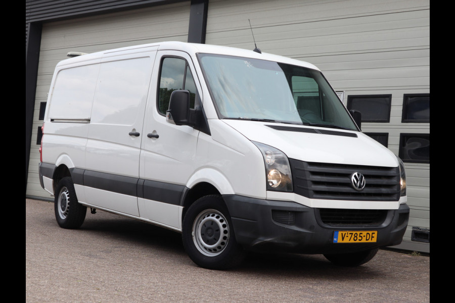 Volkswagen Crafter 35 2.0 TDI 141pk Euro 6 L2H1 Lang - 3,5t kg Trekhaak - Cruise
