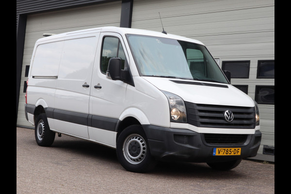 Volkswagen Crafter 35 2.0 TDI 141pk Euro 6 L2H1 Lang - 3,5t kg Trekhaak - Cruise