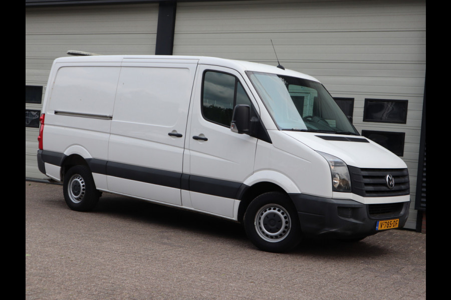 Volkswagen Crafter 35 2.0 TDI 141pk Euro 6 L2H1 Lang - 3,5t kg Trekhaak - Cruise