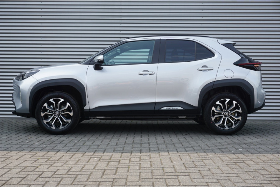 Toyota Yaris Cross 1.5 Hybr 130 Pk Teamplayer 15 JR GARANTIE | NIEUW | WINTERPACK
