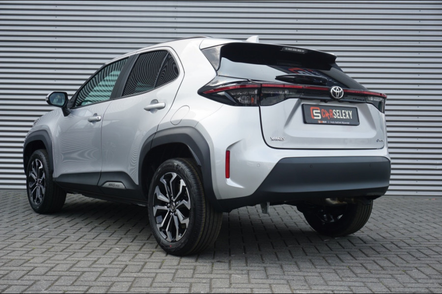 Toyota Yaris Cross 1.5 Hybr 130 Pk Teamplayer 15 JR GARANTIE | NIEUW | WINTERPACK
