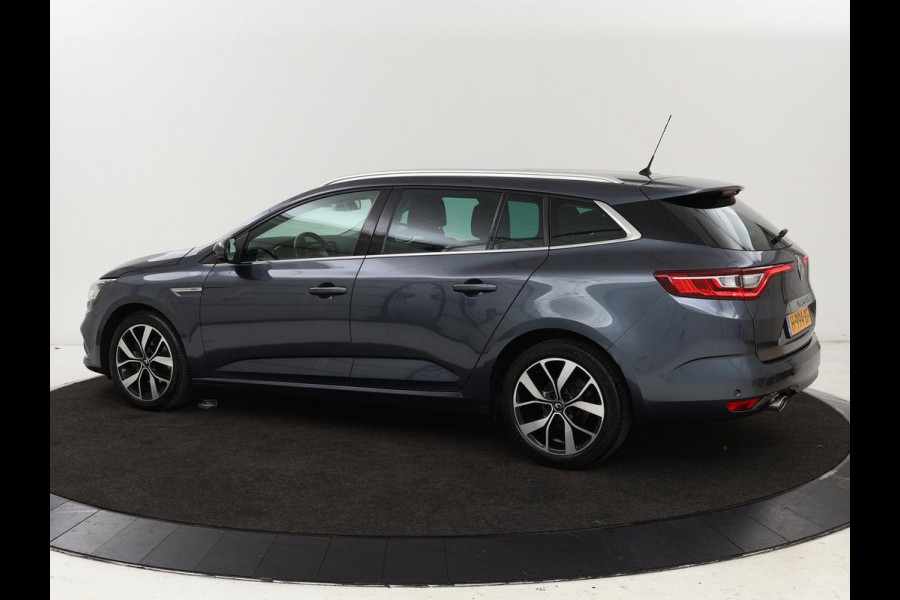 Renault Mégane 1.3 TCe Bose | Automaat | Camera | Half leder | Carplay | Navigatie | Keyless | Climate control | Dodehoek detectie | Cruise control