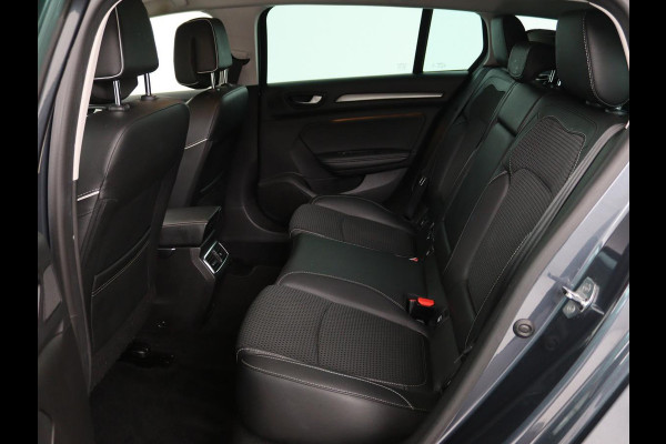 Renault Mégane 1.3 TCe Bose | Automaat | Camera | Half leder | Carplay | Navigatie | Keyless | Climate control | Dodehoek detectie | Cruise control
