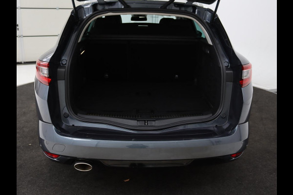 Renault Mégane 1.3 TCe Bose | Automaat | Camera | Half leder | Carplay | Navigatie | Keyless | Climate control | Dodehoek detectie | Cruise control
