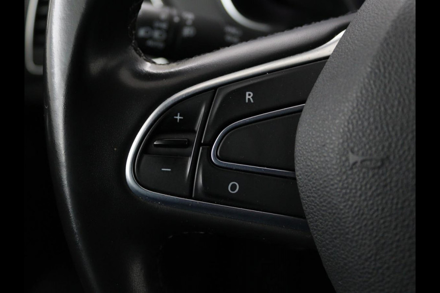 Renault Mégane 1.3 TCe Bose | Automaat | Camera | Half leder | Carplay | Navigatie | Keyless | Climate control | Dodehoek detectie | Cruise control