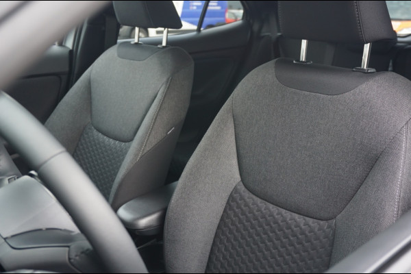 Toyota Yaris Cross 1.5 Hybr 130 Pk Teamplayer 15 JR GARANTIE | NIEUW | WINTERPACK
