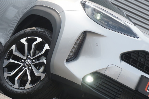Toyota Yaris Cross 1.5 Hybr 130 Pk Teamplayer 15 JR GARANTIE | NIEUW | WINTERPACK