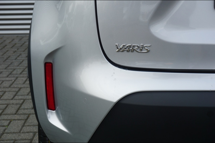 Toyota Yaris Cross 1.5 Hybr 130 Pk Teamplayer 15 JR GARANTIE | NIEUW | WINTERPACK