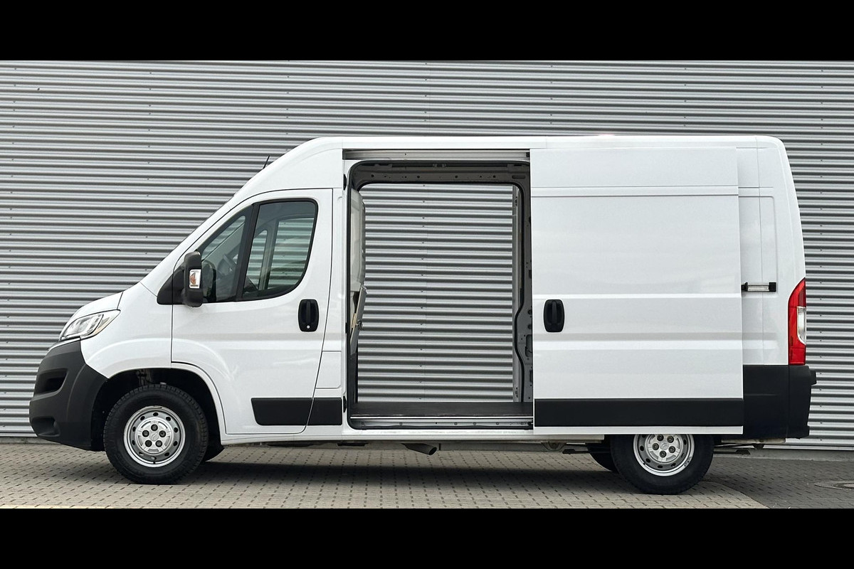 Citroën Jumper 35 2.2 BlueHDi 120 L2H2 2x schuifdeur Citroën Jumper 35 2.2 BlueHDi 120 L2H2 2x schuifdeur
